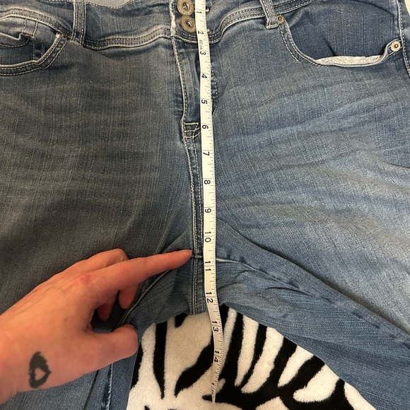 TORRID premium sz 18Tall stretch bootcut/flare jeans. - Picture 6 of 8